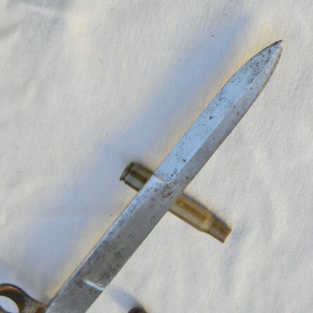 FRANCE WW1 era fighting dagger made from M1874 Gras bayonet; original matching-serial scabbard; rare type - Image 9