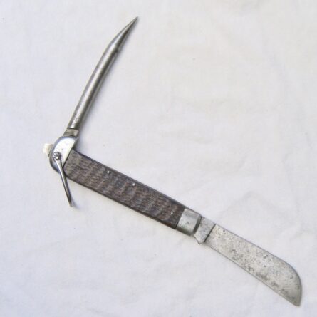 WW2 CAMILLUS marlin spike knife USN M7085