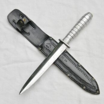 WW2 era USMC dagger with Fairbairn-Sykes blade