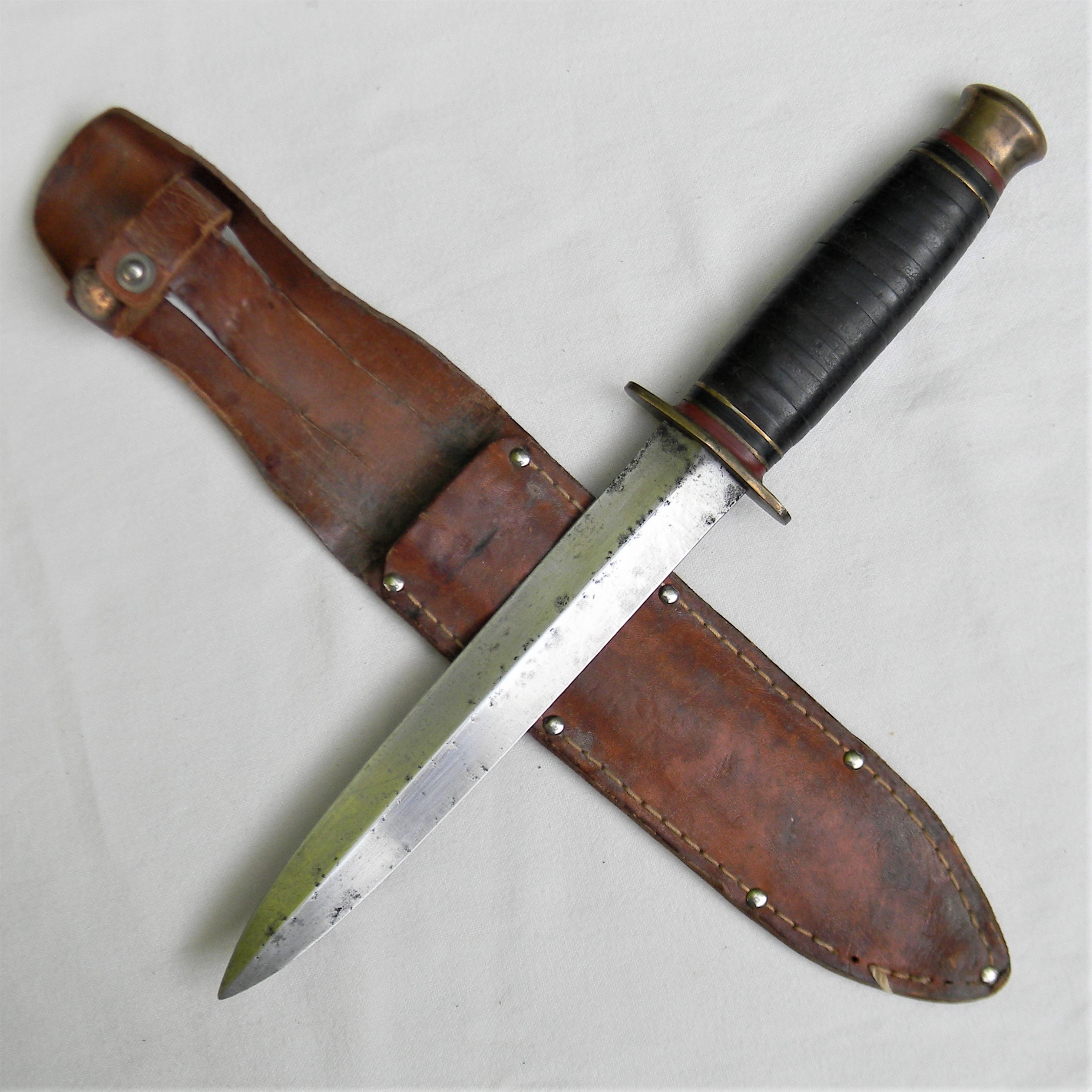 Southern Richardson fighting dagger great condition