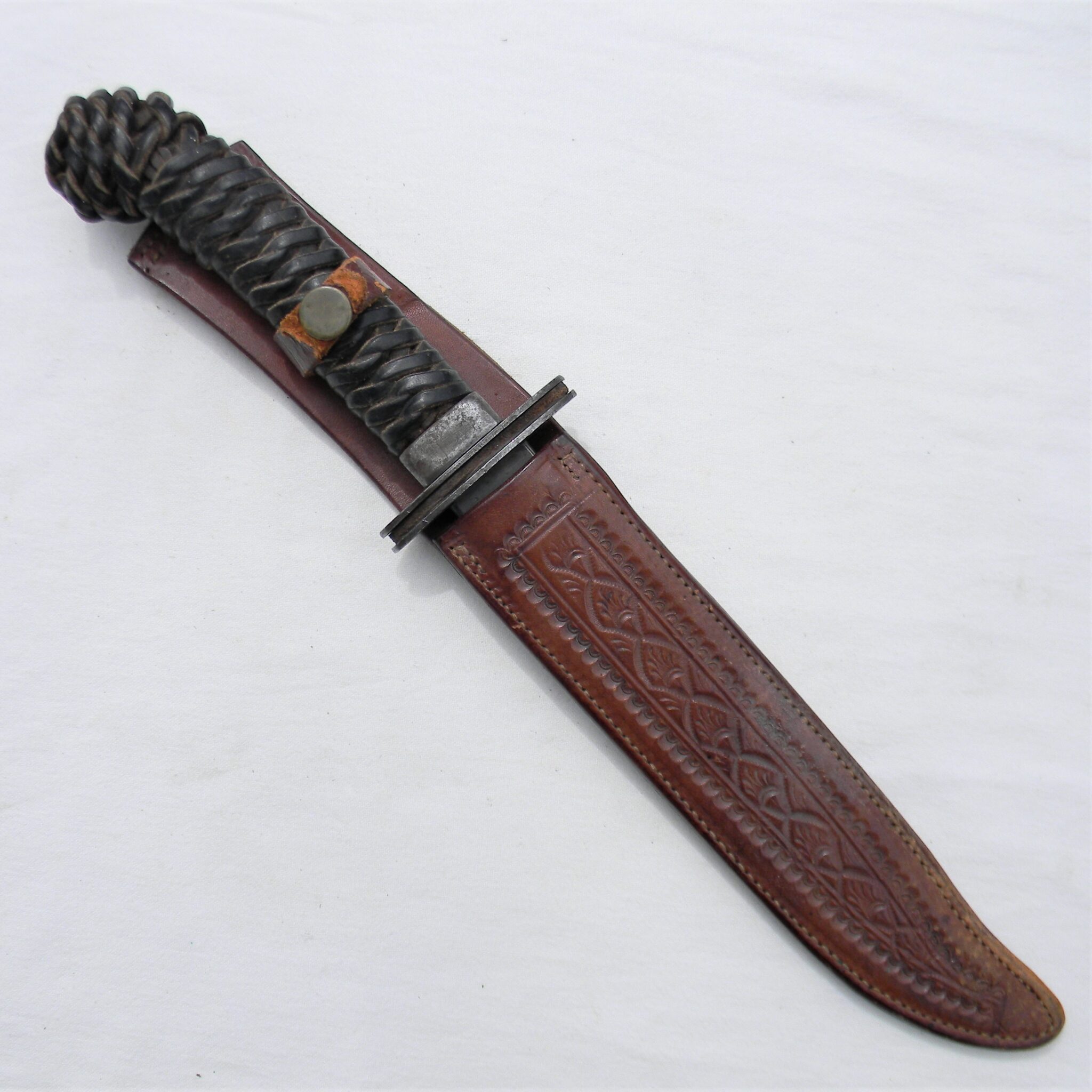 WW2 San Antonio Iron Works fighting knife; former M1913 Patton Saber