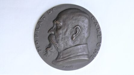 Germany Karl Goetz 1916 Hofrat Uhl bronze medal