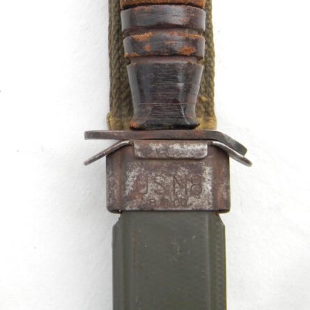 USA WW2 Utica scarce blade-marked M3 fighting knife, original M8 scabbard signed NIELSEN - Image 3