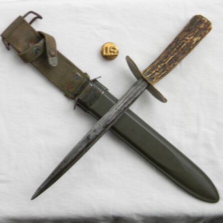 WW2 theater fighting dagger