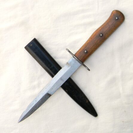 GERMANY WW2 era Luftwaffe boot knife LUFTWAFFEN-KAMPFMESSER fighting dagger, original metal scabbard - Image 6