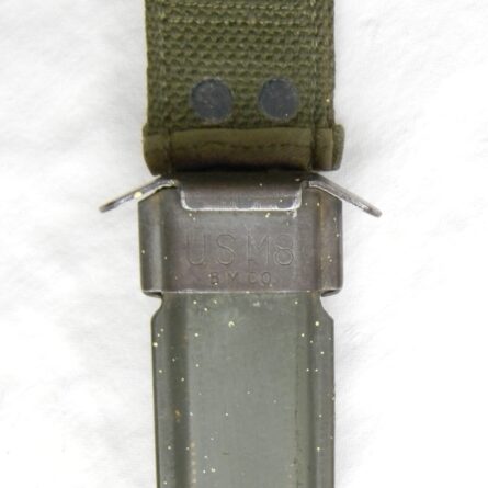 USA WW2 circa 1944 Imperial M3 Trench Knife, guard-marked type, original US M8 scabbard - Image 5