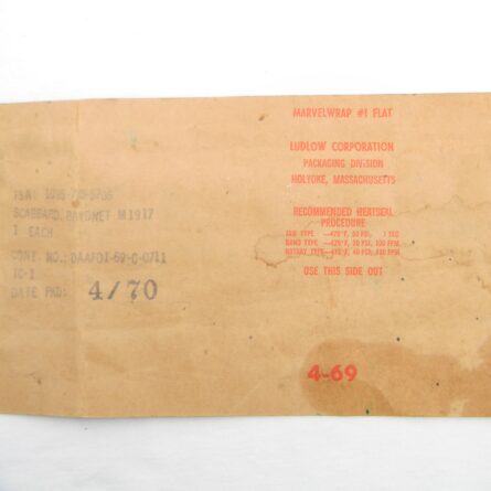 Vietnam War General Cutlery (GEN CUT) M1917 bayonet for US Trench Gun, original VZM scabbard, 1960th production; rare UNUSED in orig packing sleeve - Image 5