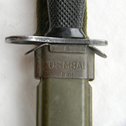 Vietnam War era US M7 bayonet made by Bauer Ord Company (BOC), original M8A1 PWH scabbard - Image 3