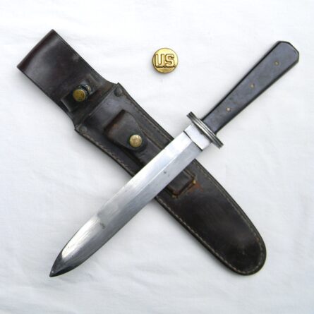 Vietnam War era fighting dagger