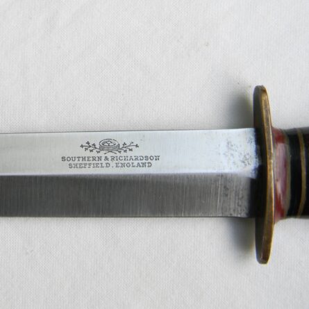 SOUTHERN & RICHARDSON, Sheffield WW2 era fighting dagger, early type original scabbard; rare UNUSED - Image 7