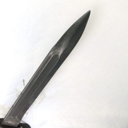 WW2 era Utica Cutlery US M1 bayonet, NOT a cut-down, orig scabbard, interesting serial-numbered specimen; excellent condition - Image 14