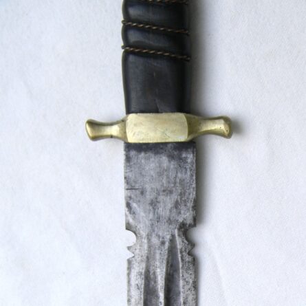 WW2 era Iranian-made fighting dagger, made in Iran during Allied occupation; dated 1945; rare type - Image 5