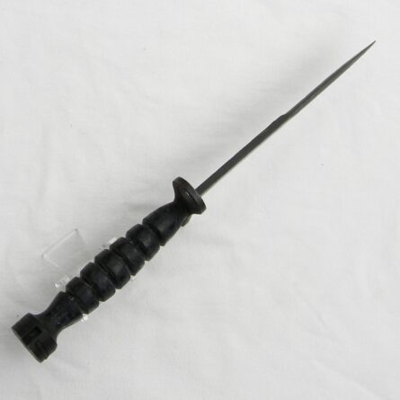 WW2 US CASE M4 bayonet for M1 carabine, Korean War era rubber handle, original M8A1 scabbard; rare type - Image 8