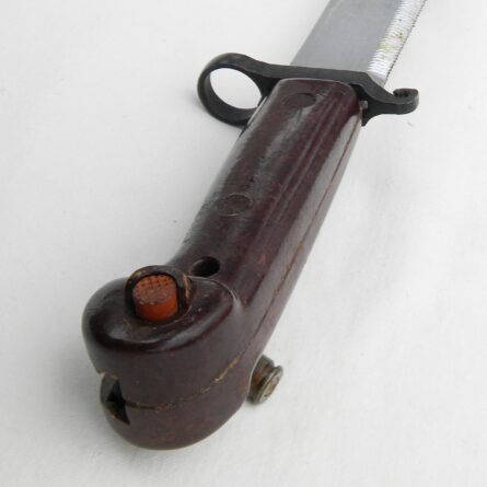 Romania Cold War era AK-47 Type 1 bayonet; matching serials "wire cutter" scabbard, leather frog; UNUSED - Image 10