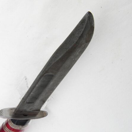 WW2 era Camillus USMC MK2 fighting knife, "theater-made" handle, early leather scabbard - Image 10