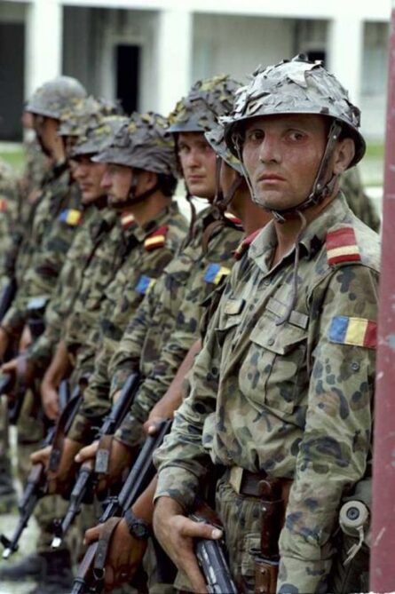 Romanian paratroopers, Warsaw pact