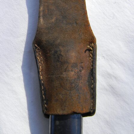 GERMANY pre-WW2 manufacture K98 bayonet made by Jetter & Scheerer, Tuttlingen (J. Sch.) dated 1937; original scabbard, leather frog; wood grips; rare maker - Image 4