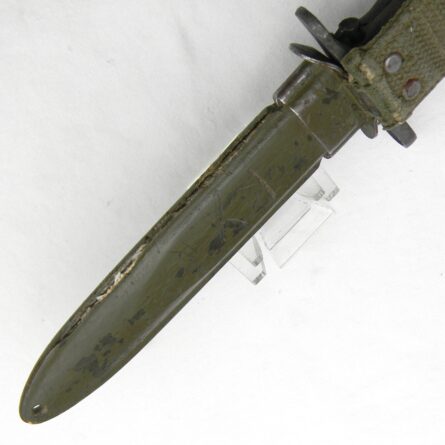 Korean War era "short" M1 bayonet for Garand rifle, original WW2 era M8 composition scabbard - Image 6