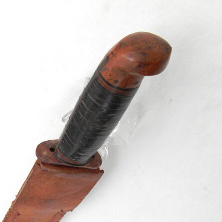 USA WW2 era Western Cutlery L77 Commando fighting knife, scarce all-Bakelite fittings type, hand-made "theater" scabbard - Image 3