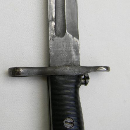 USA WW2 rare Oneida Ltd (OL) uncut 16-in blade M1905 bayonet dated 1942, orig scabbard signed FJ MARTIN - Image 9