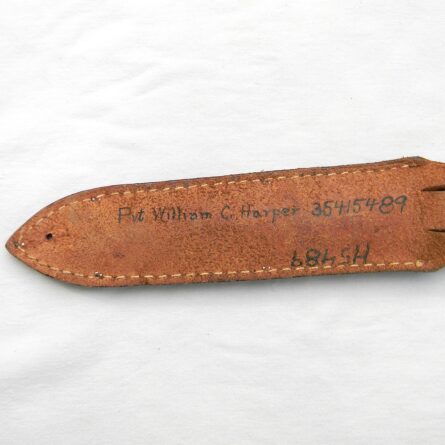 USA WW2 era Case XX "Pig Sticker" fighting knife, jigged bone handle, original scabbard signed Pvt William C Harper; RARE - Image 4
