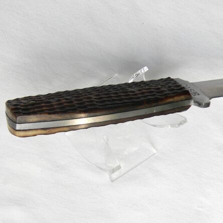 USA WW2 era Case XX "Pig Sticker" fighting knife, jigged bone handle, original scabbard signed Pvt William C Harper; RARE - Image 10