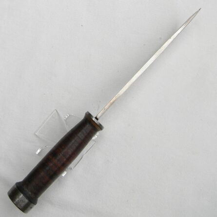 USA WW2 era Cattaraugus Quartermaster Knife model 225Q fighting knife, original scabbard; rare UNUSED - Image 9