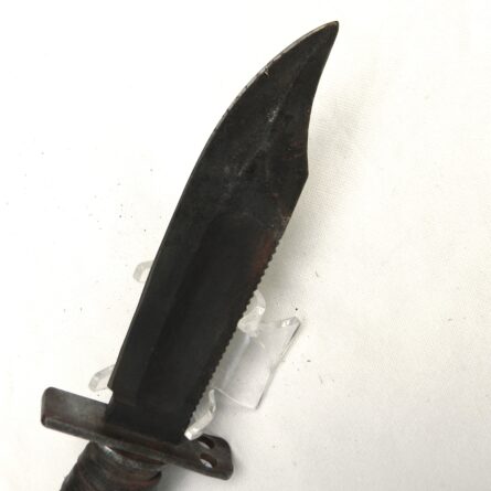 Cold War era Camillus Jet Pilot Survival Knife dated 11-1981; original metal-tipped scabbard, honing stone; UNUSED - Image 11