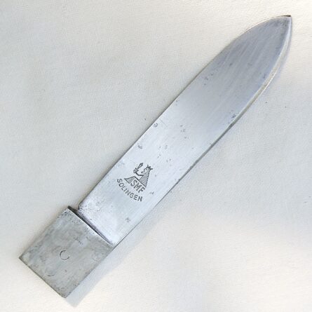 Germany WW2 original late-war takedown SMF Model 2 Luftwaffe/paratrooper "gravity knife" (Fallschirmjäger-Messer); rare transitional type - Image 8