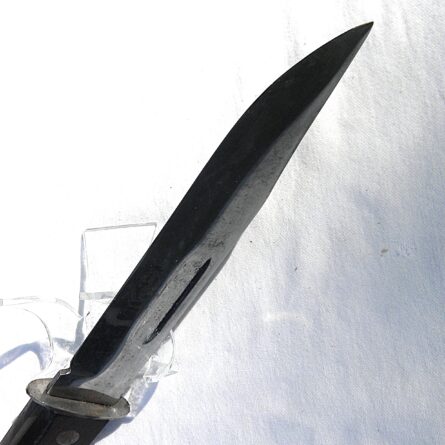 Rare American WW2 era Royal Brand Cutlery Co. fighting knife, original GI-signed leather scabbard; excellent - Image 12