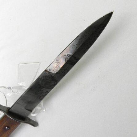 Germany WW2 Luftwaffe LUFTWAFFEN-KAMPFMESSER boot knife/fighting dagger, original scabbard; excellent - Image 11