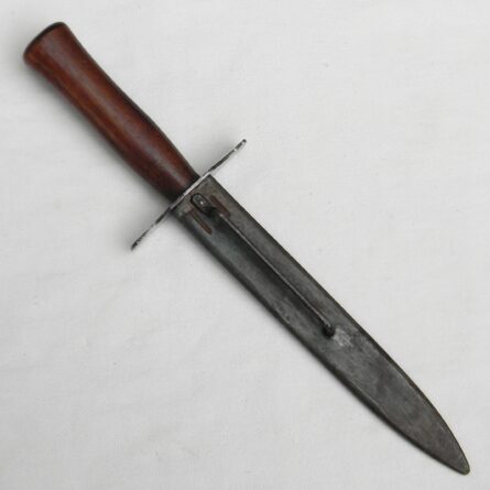 France WW1 era SGCO M1916 Le Vengeur (AVENGER) fighting knife; original metal scabbard; museum quality condition - Image 2