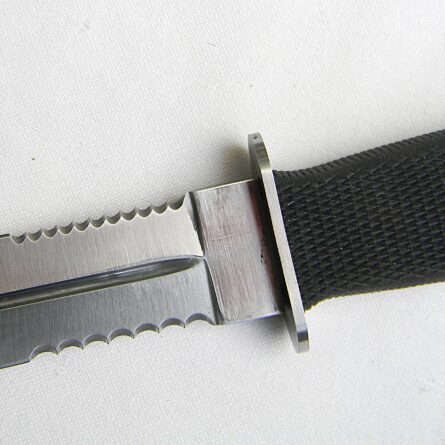 Well-made replica of SOG Desert Dagger fighting knife, leather sheath; UNUSED - Image 7