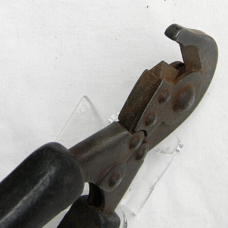 WW2 era US Army Engineers WM Schollhorn Co. M1938 wire cutters dated 1942, original 1944 canvass pouch - Image 8