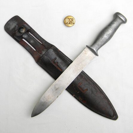 WW2 American fighting dagger