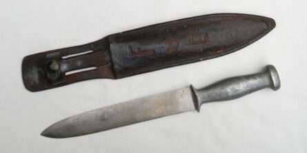 WW2 American fighting dagger