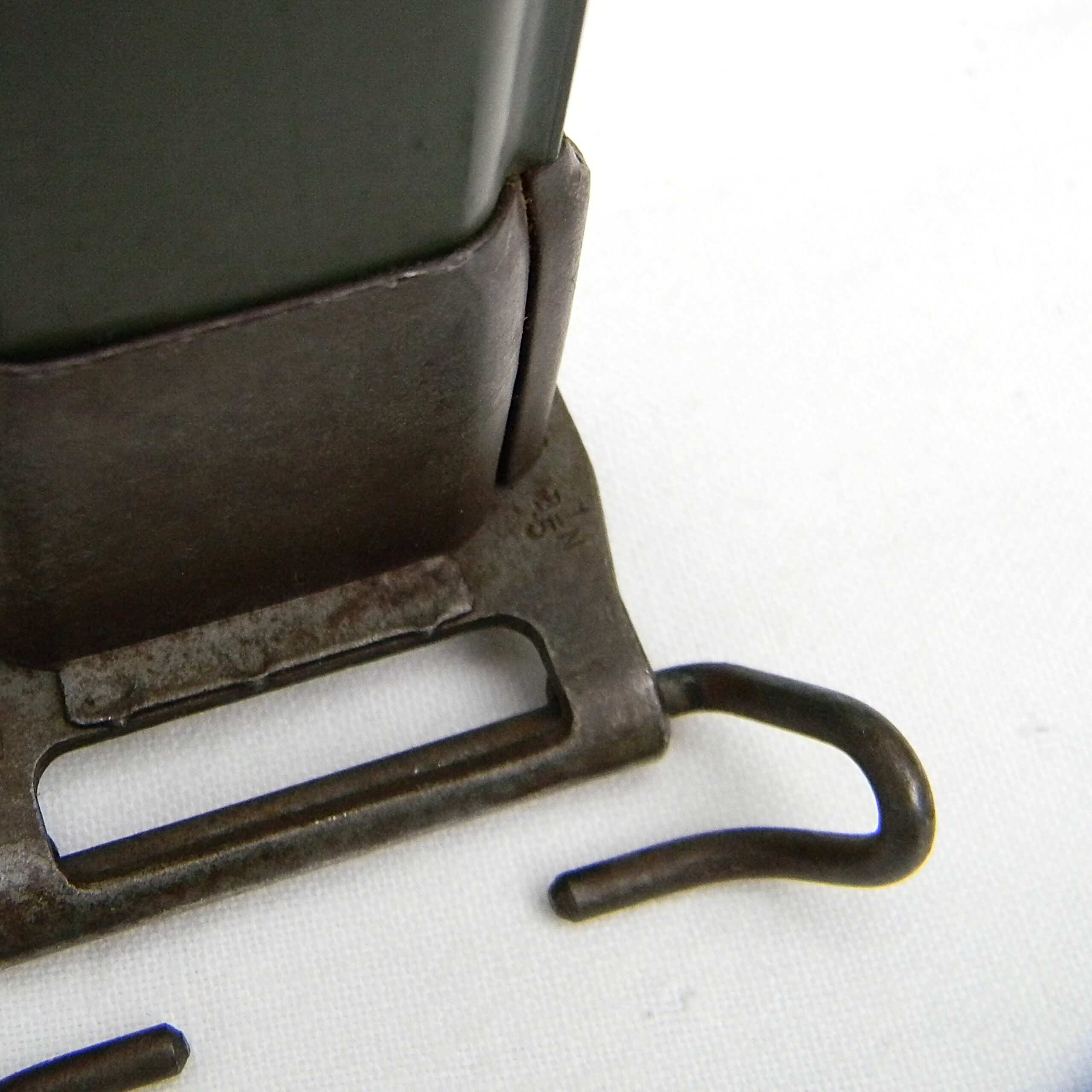 WW2 era American M1 bayonet, 1906-dated pre-WW1 manufacture RIA M1905 refurbished by AFH; original WW2 era scabbard; excellent - Image 5