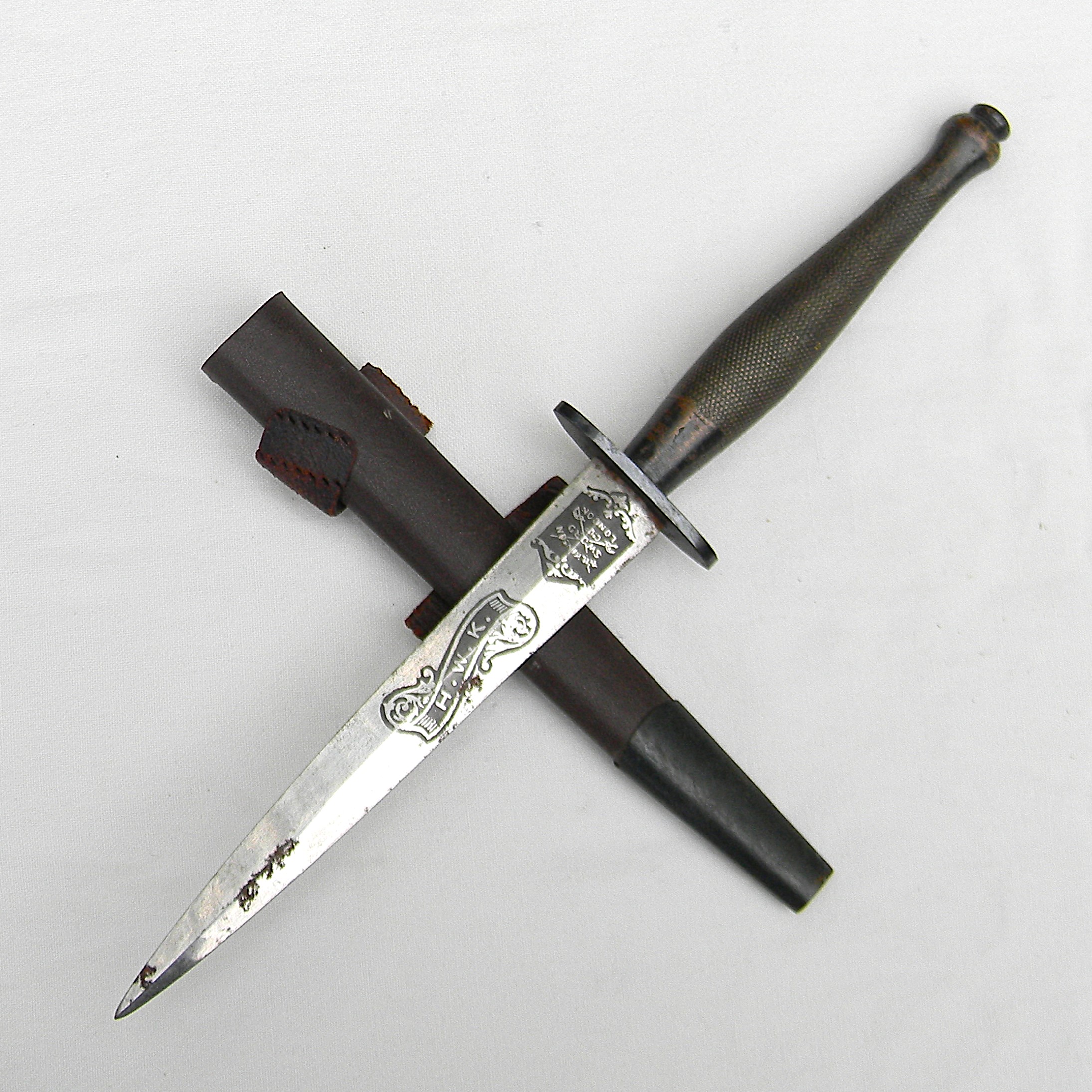 WW2 Wilkinson Sword Fairbairn-Sykes dagger
