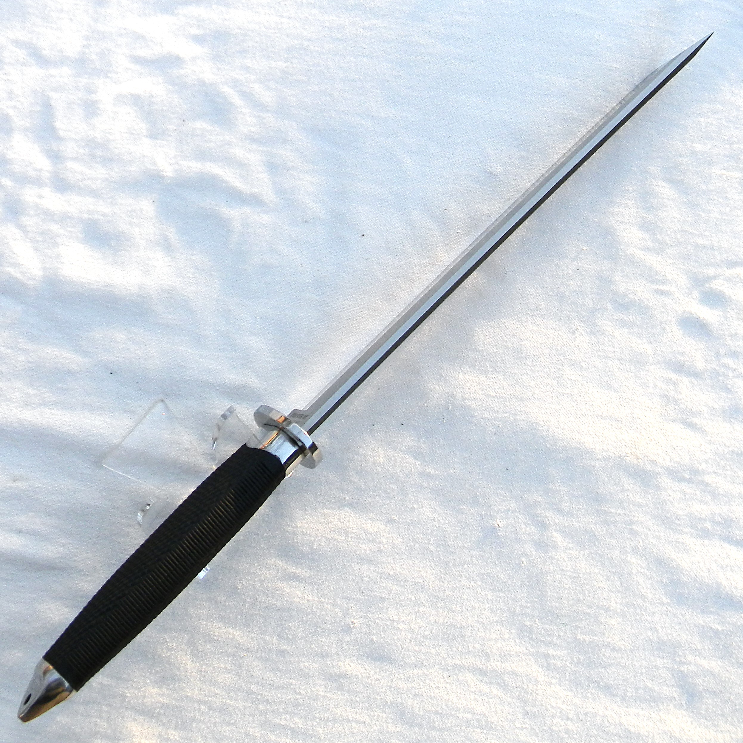 Cold Steel, Japan circa 1998 Magnum Tanto IX large fighting knife, AUS8 9" blade, original leather sheath; rare type in UNUSED condition - Image 9