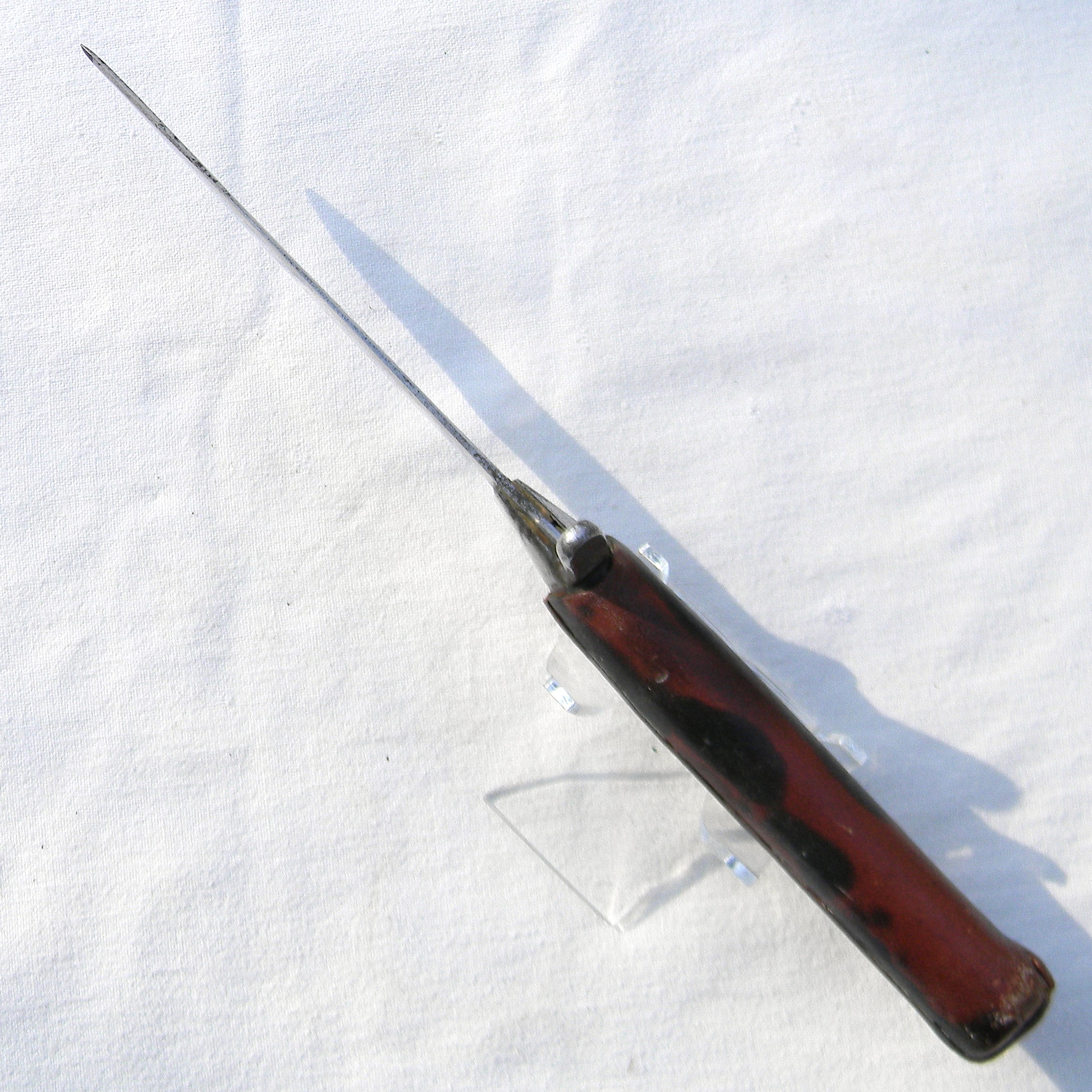 USA WW2 era fighting knife made by Knife Crafters of Philadelphia; original scabbard; rare smaller dagger type - Image 10