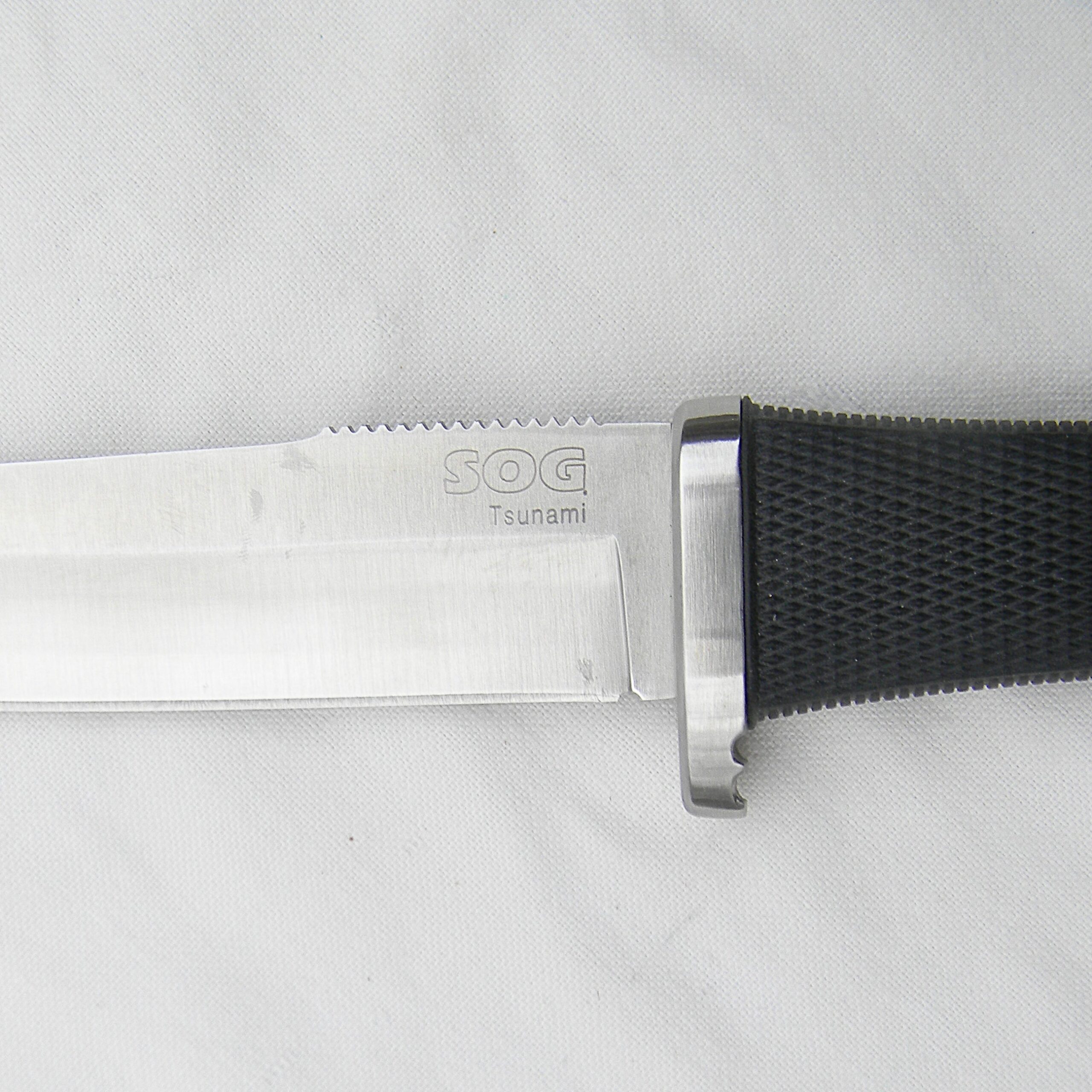 SOG Taiwan TSUNAMI tanto blade fighting knife, black nylon MOLLE sheath, UNUSED - Image 8