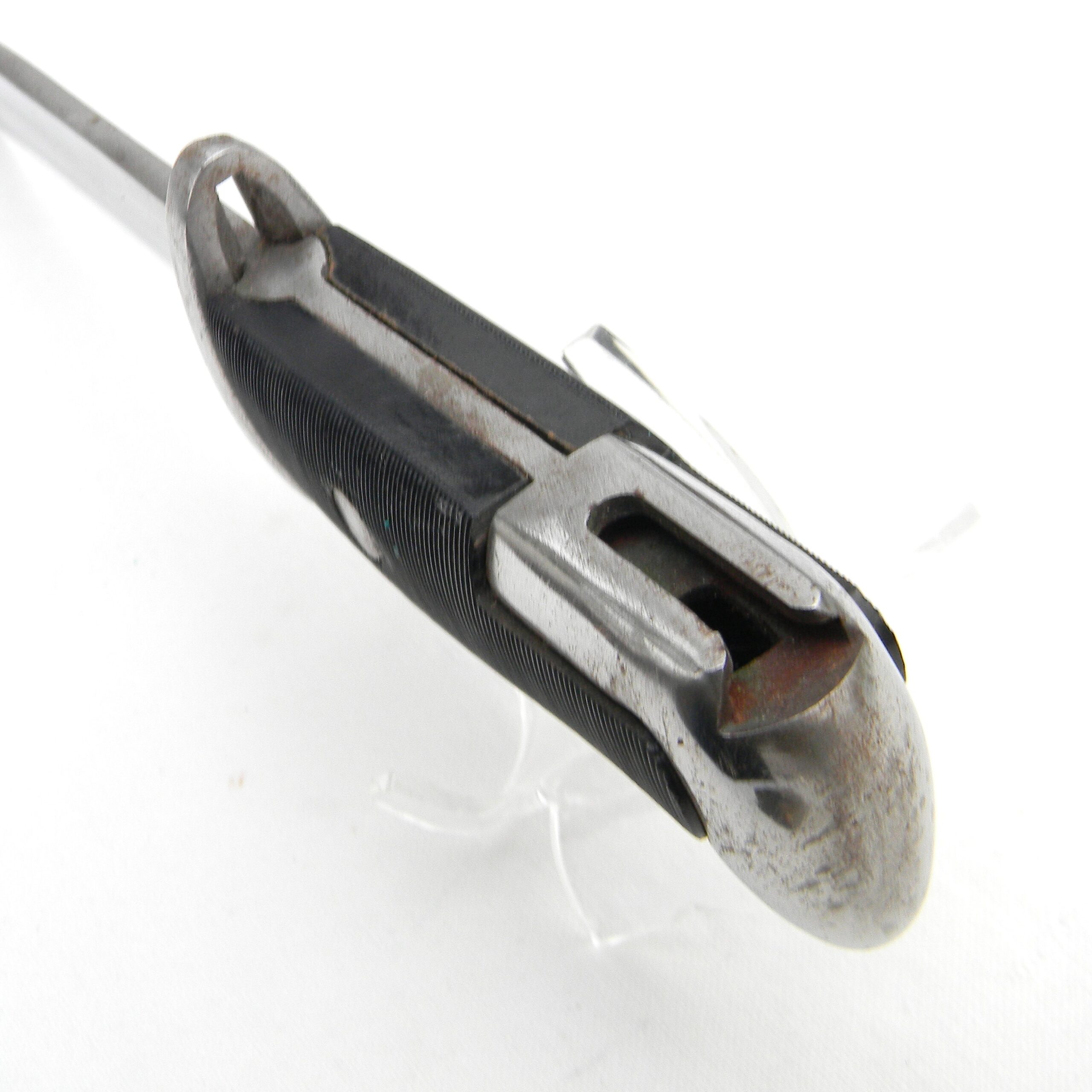 WW2 era American Fighting Knife made from M1 bayonet overruns; original leather scabbard; excellent condition – rare this nice - Image 10