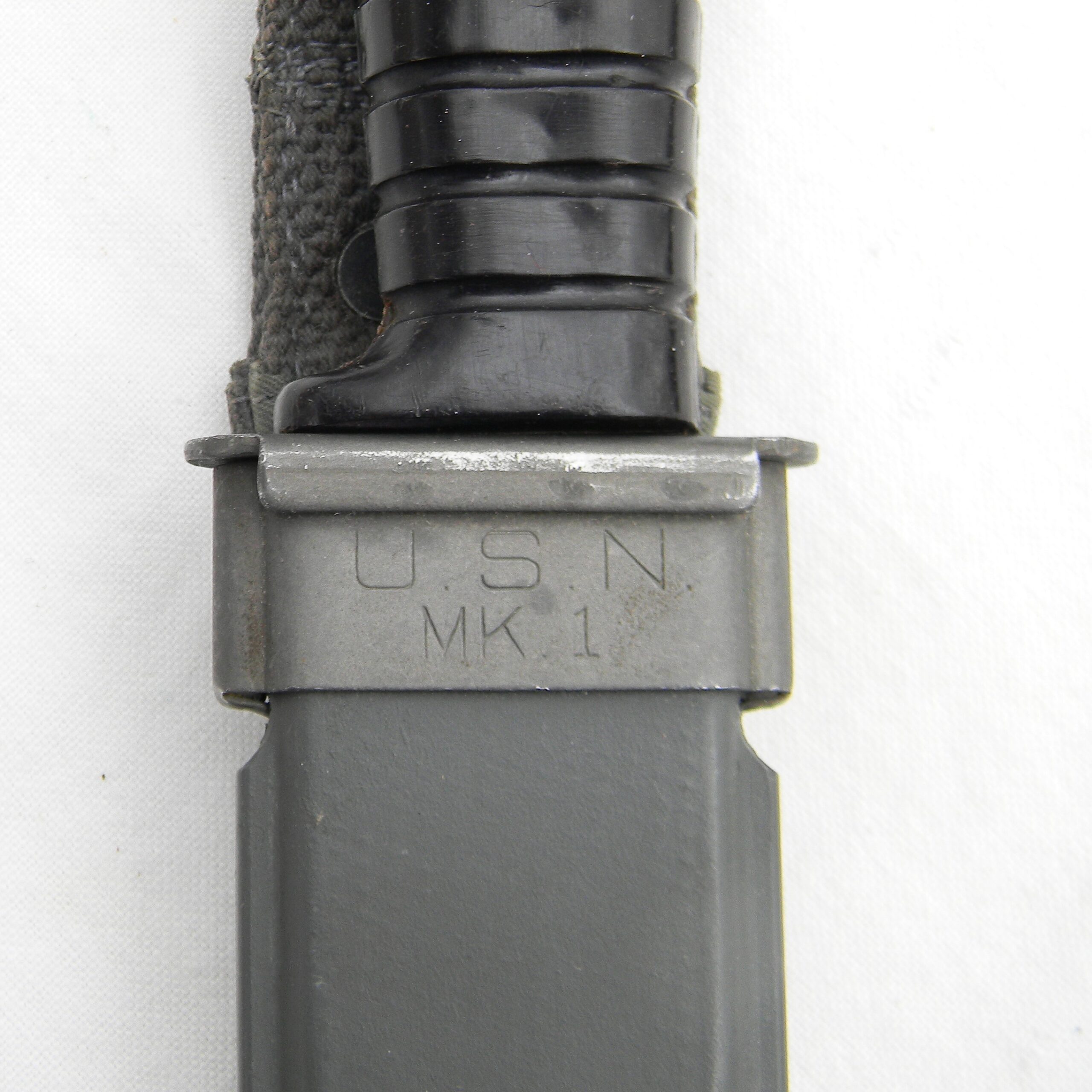 WW2 Colonial USN MARK 1 fighting/utility knife, mid-war plastic handle, gray NORD scabbard; rare UNUSED - Image 4
