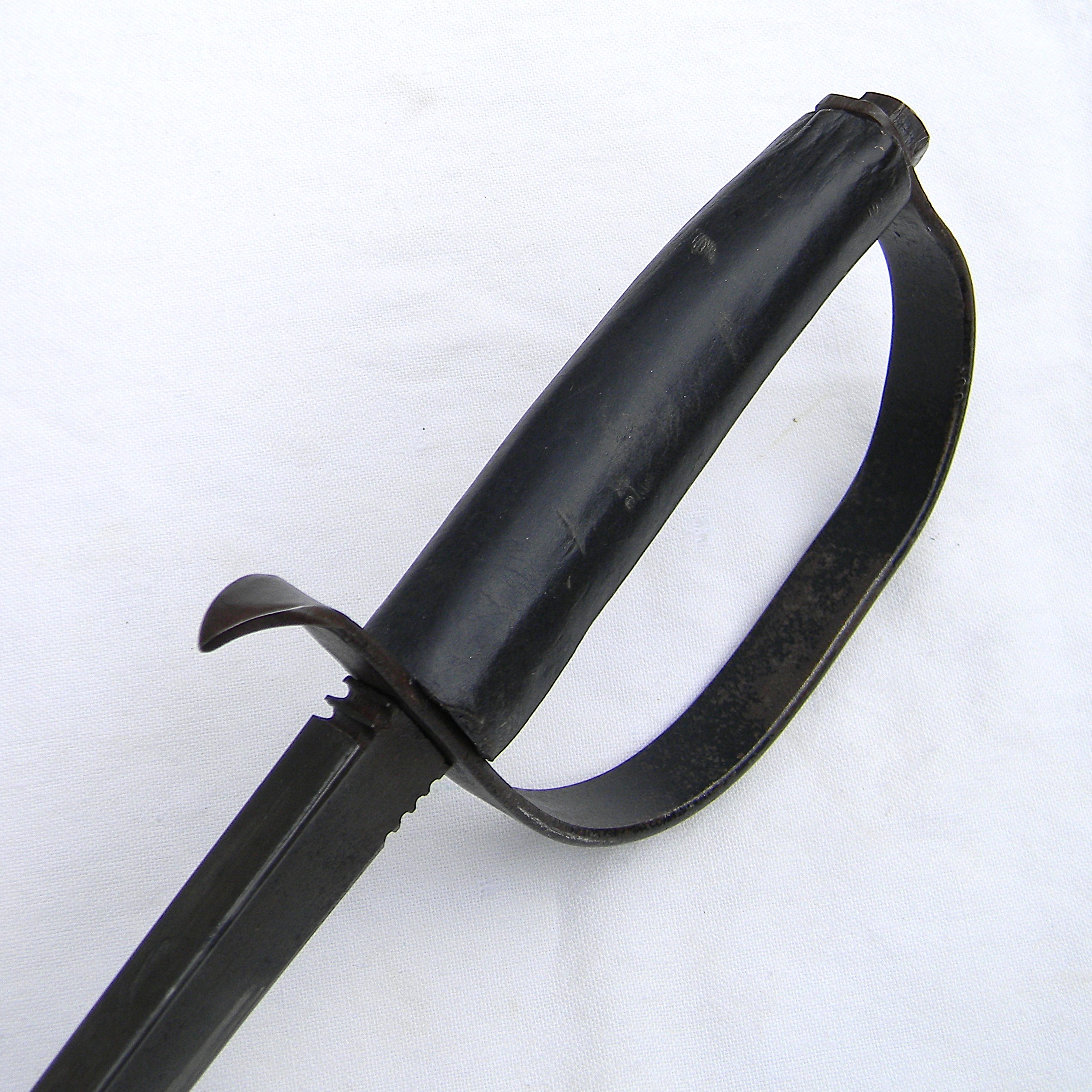 France WW1 era D-guard fighting knife made from M1874 Gras bayonet; original metal scabbard; rare type in museum quality condition - Image 17