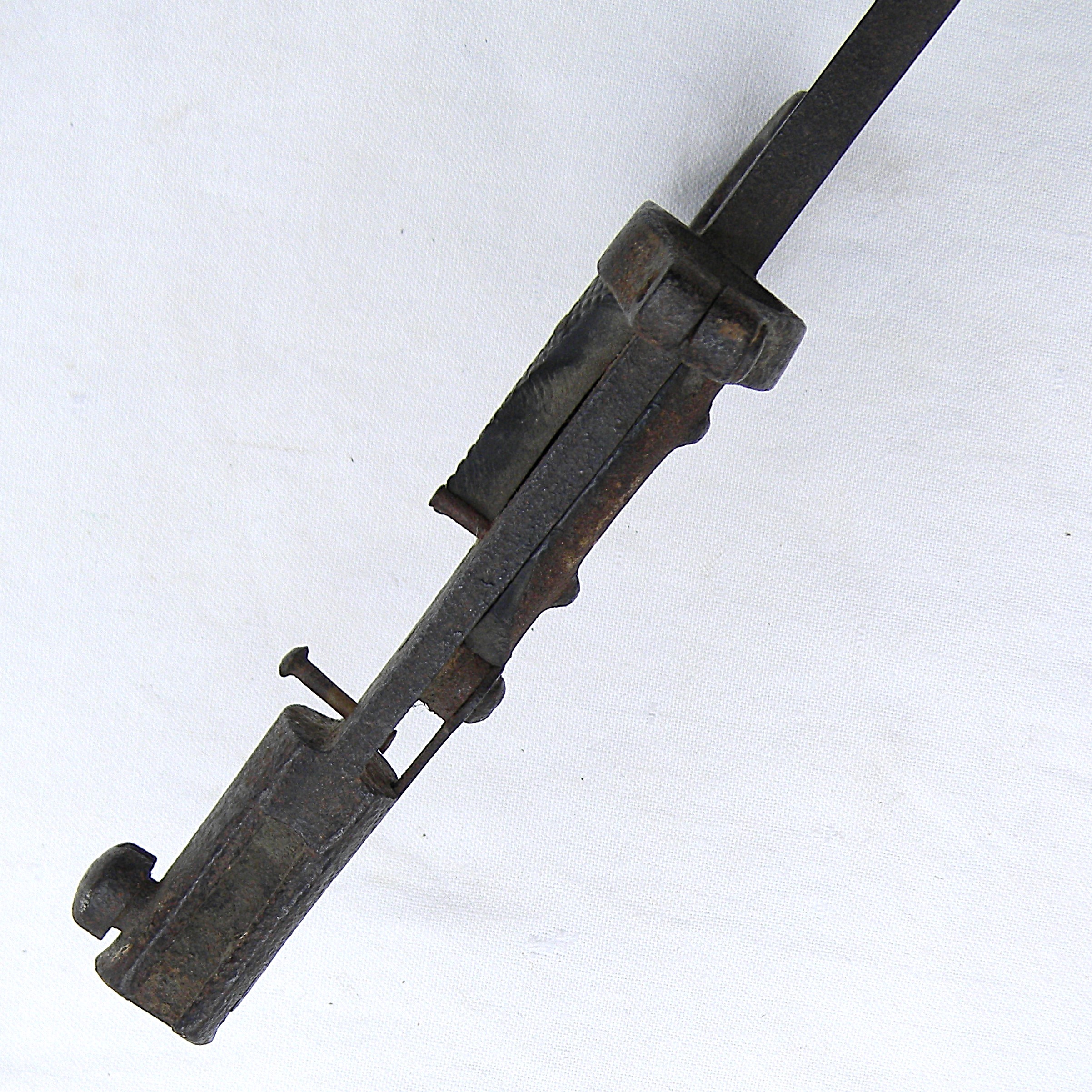 Interesting Franco-Prussian War era German capture M1866 "Yataghan" bayonet for Chassepot rifle; battlefield pick-up in relic condition - Image 9