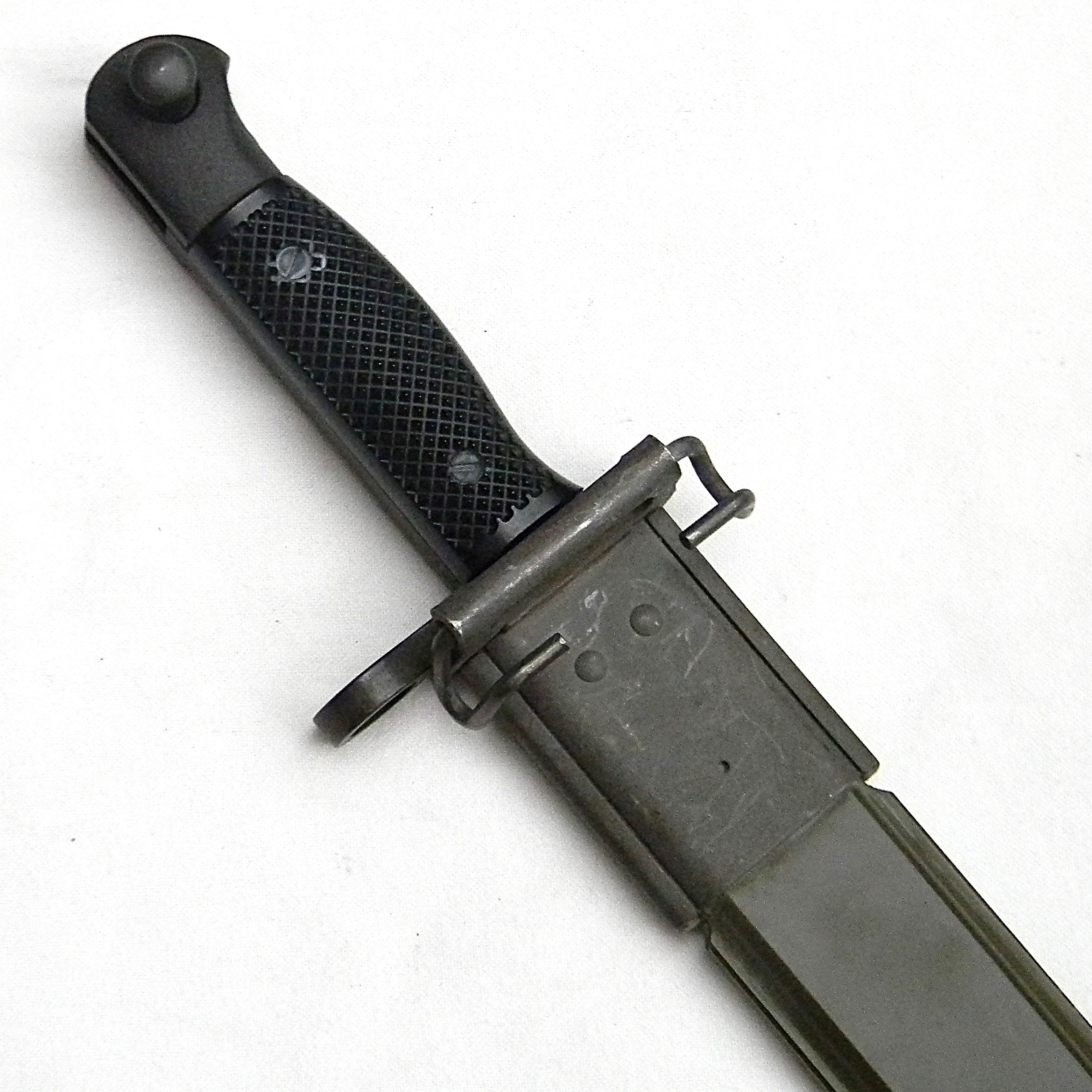 Vietnam War era rare Canadian Arsenals (CA) M1917 bayonet for US 12-gauge trench gun, orig VZM scabbard, 1960s production; UNUSED - Image 3
