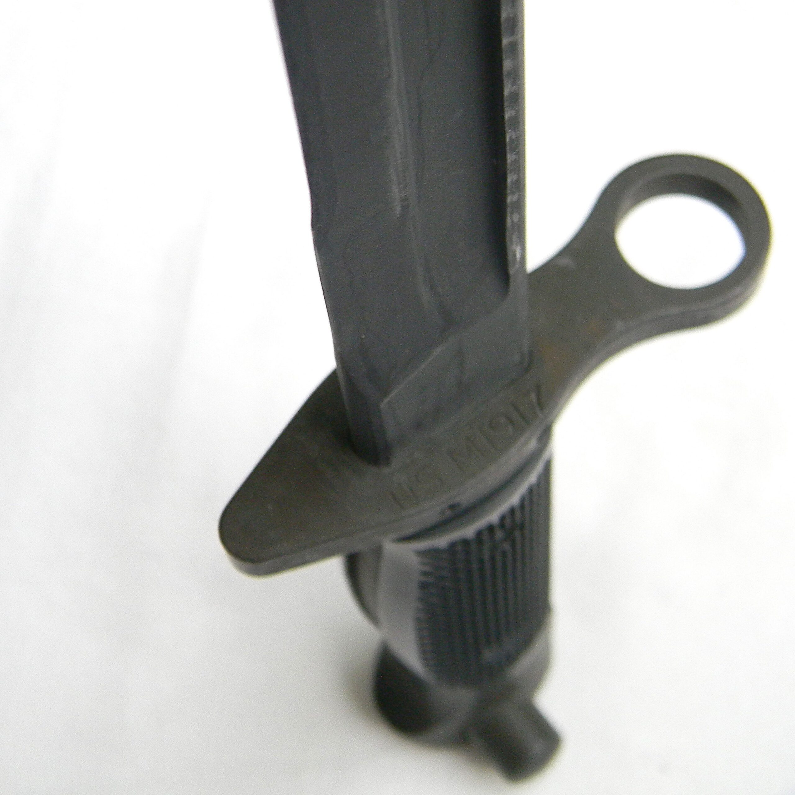 Vietnam War era rare Canadian Arsenals (CA) M1917 bayonet for US 12-gauge trench gun, orig VZM scabbard, 1960s production; UNUSED - Image 6