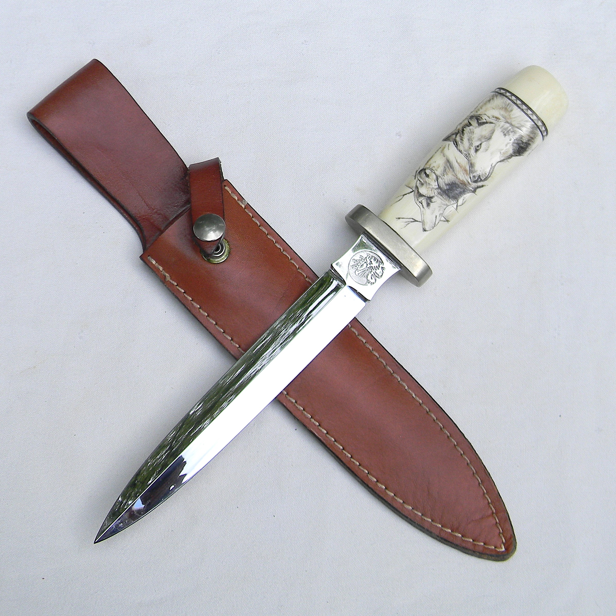 Custom dagger walrus tusk Andhi Spaeth scrimshaw