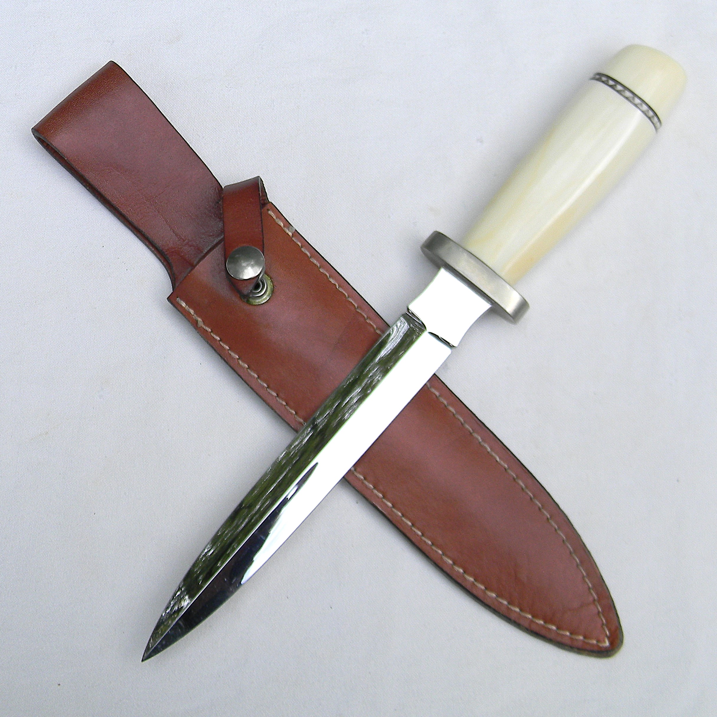 Custom dagger walrus tusk Andhi Spaeth scrimshaw
