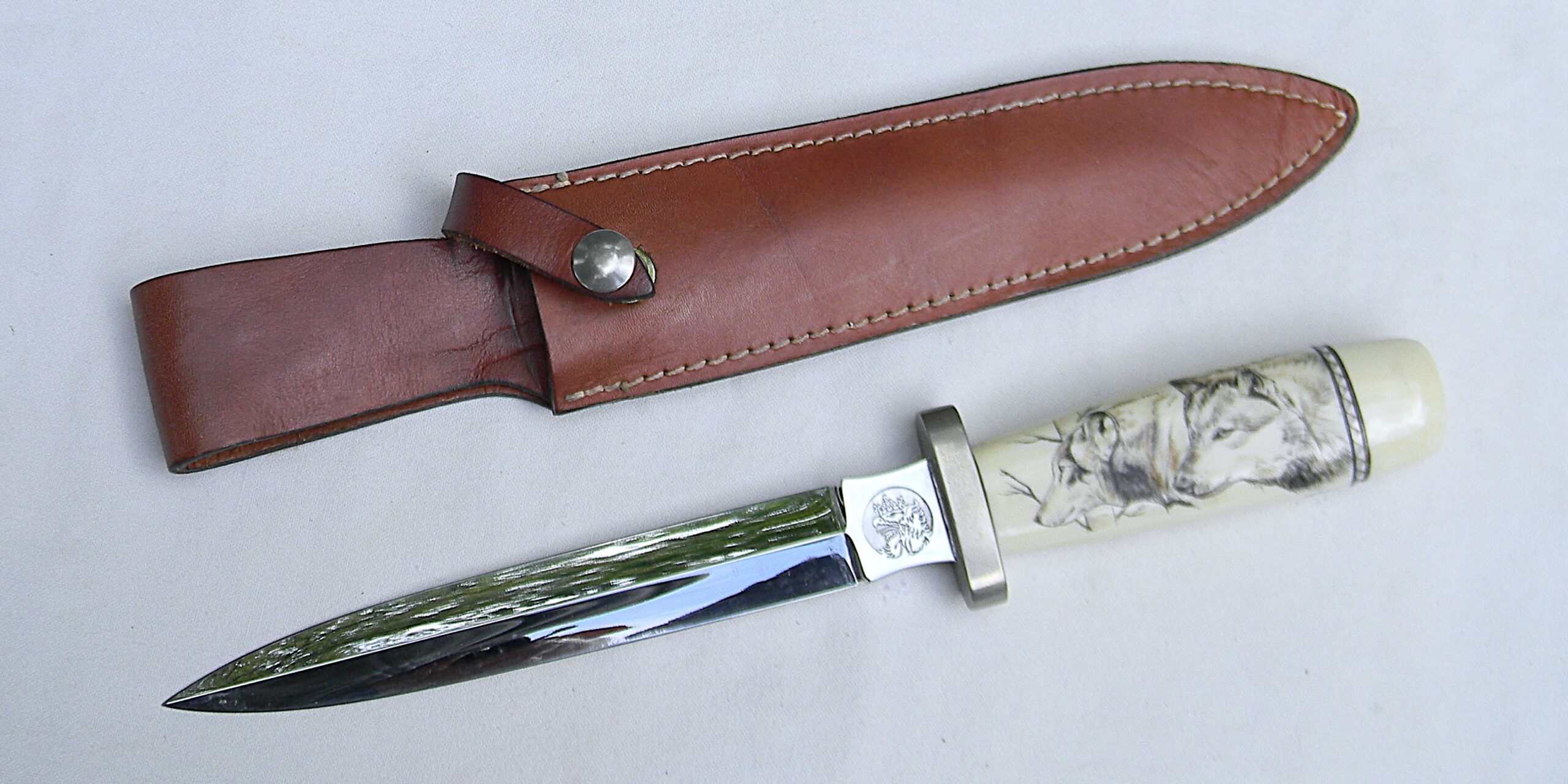 Custom dagger walrus tusk Andhi Spaeth scrimshaw